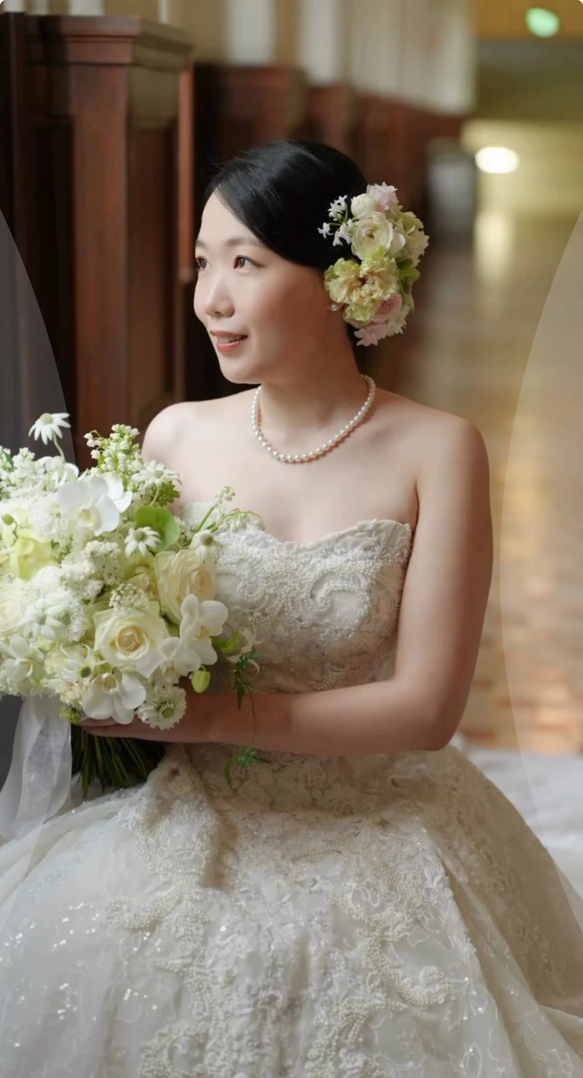 卒花嫁様レポ　5月、清らかなクラッチブーケ　クルトゥルハイム大聖堂の花嫁様へ