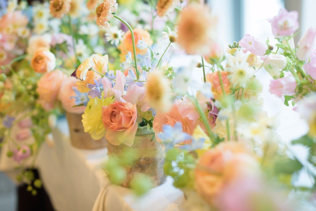 卒花嫁様レポ　春の装花 FEU様へ1 春の幸せな一日へ