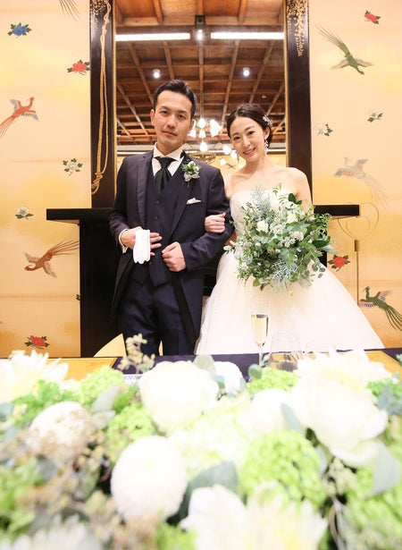 明治記念館の花嫁さまのクラッチブーケ｜東京・白金の花屋 一会